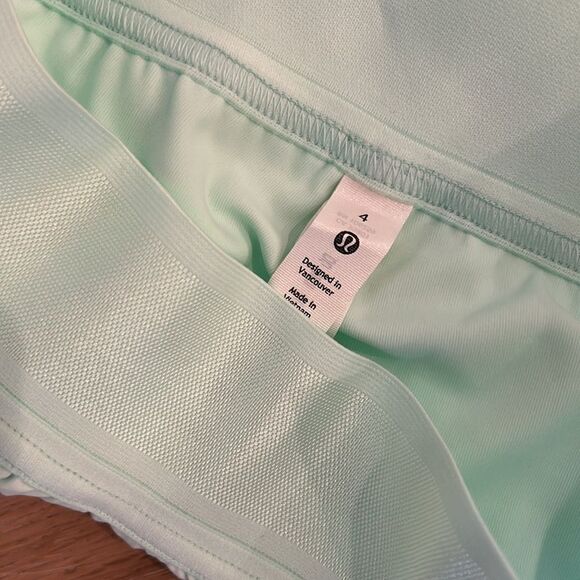 Lululemon Court Rival Skirt Green (4) - Picture 3 of 3